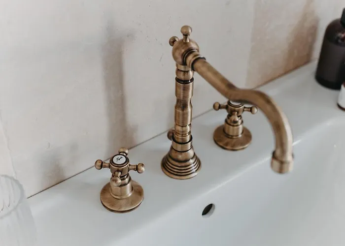 Raj Na Zemi Venkovsky A Kavarna Hotel